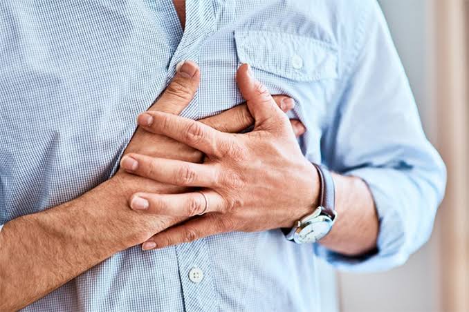 EL CORAZÓN TIENE SU PROPIO “PEQUEÑO CEREBRO”: EL HALLAZGO QUE PUEDE CAMBIAR EL TRATAMIENTO DE LAS ENFERMEDADES CARDÍACAS.